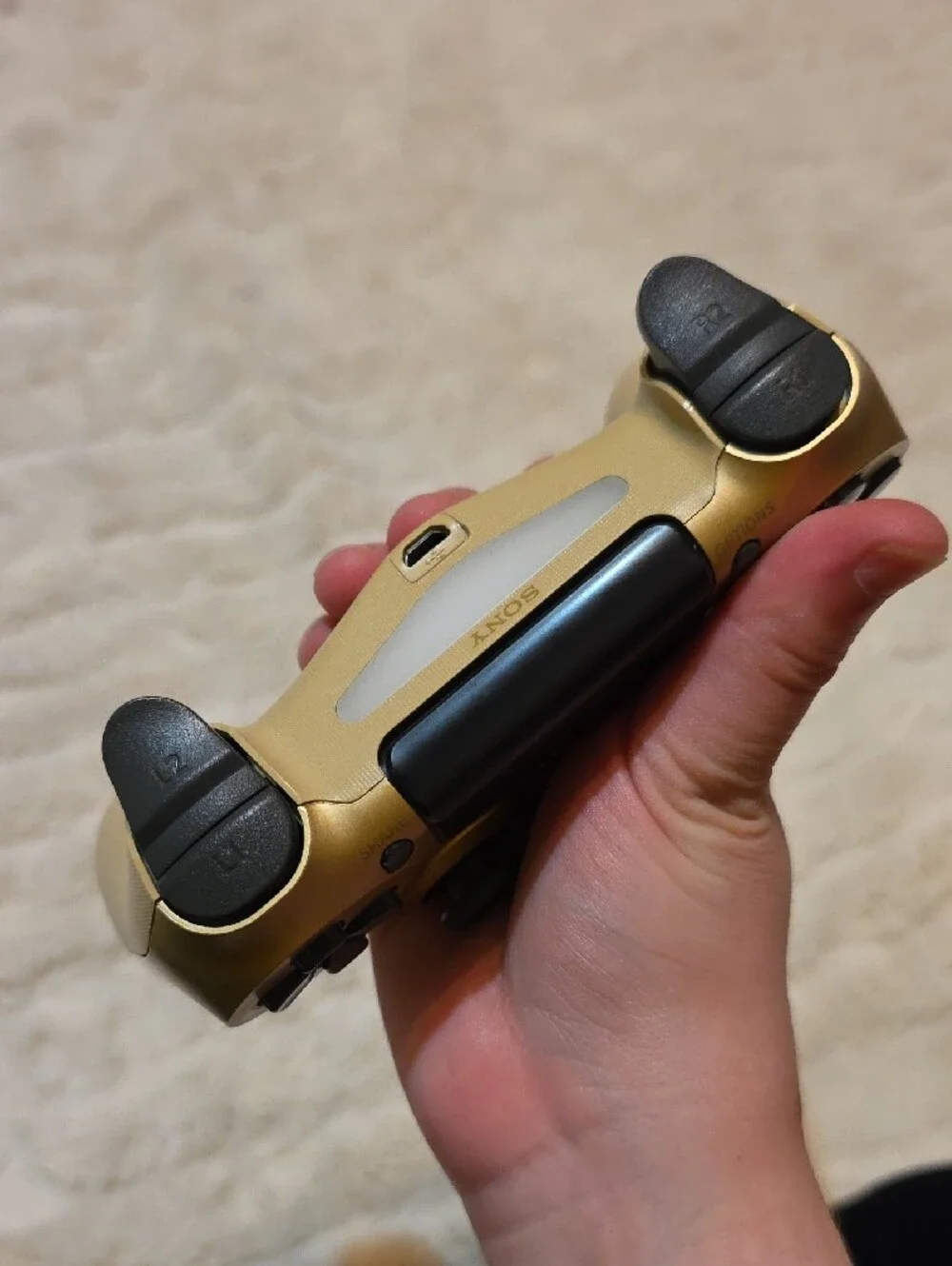 PS4 Sony Gold Wireless Controller with Black Buttons - (Broken)